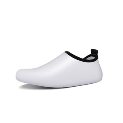 Wading shoes with customizable patterns